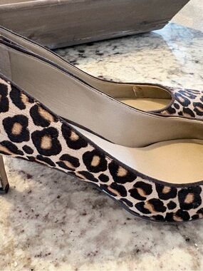 Ann Taylor Leopard Print Pump in Tan and Black